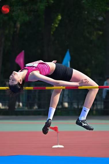 d72429213d5a44c6b79193d1079cd32c.jpg